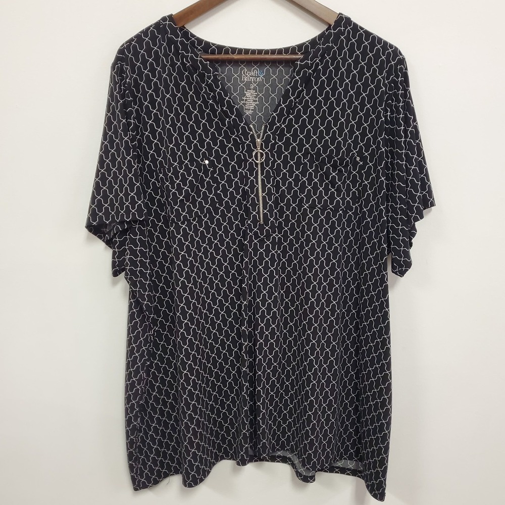 Croft Barrow Womens Short Sleeve Artsy Geometric‎ Top Size 3X Black Office Zip